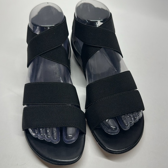 Stuart Weitzman Gladiator Sandals Shoes Strappy Elastic Leather Black Size 6 - Picture 3 of 9